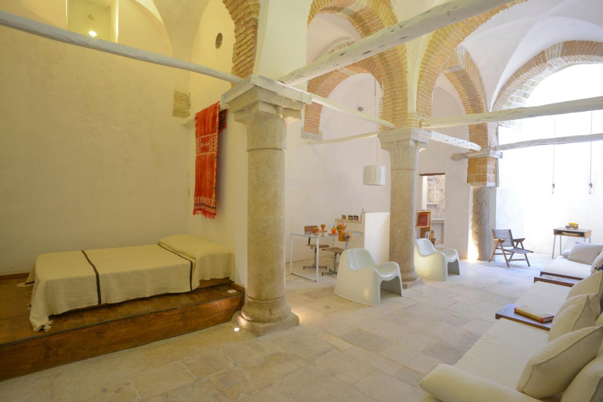 La Bleue Bed & Breakfast